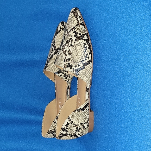 Esprit Flats - Picture 3 of 3